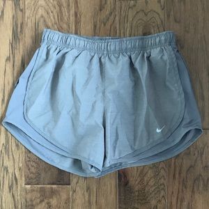 grey nike shorts
